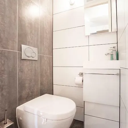 Debbies Apartmán *